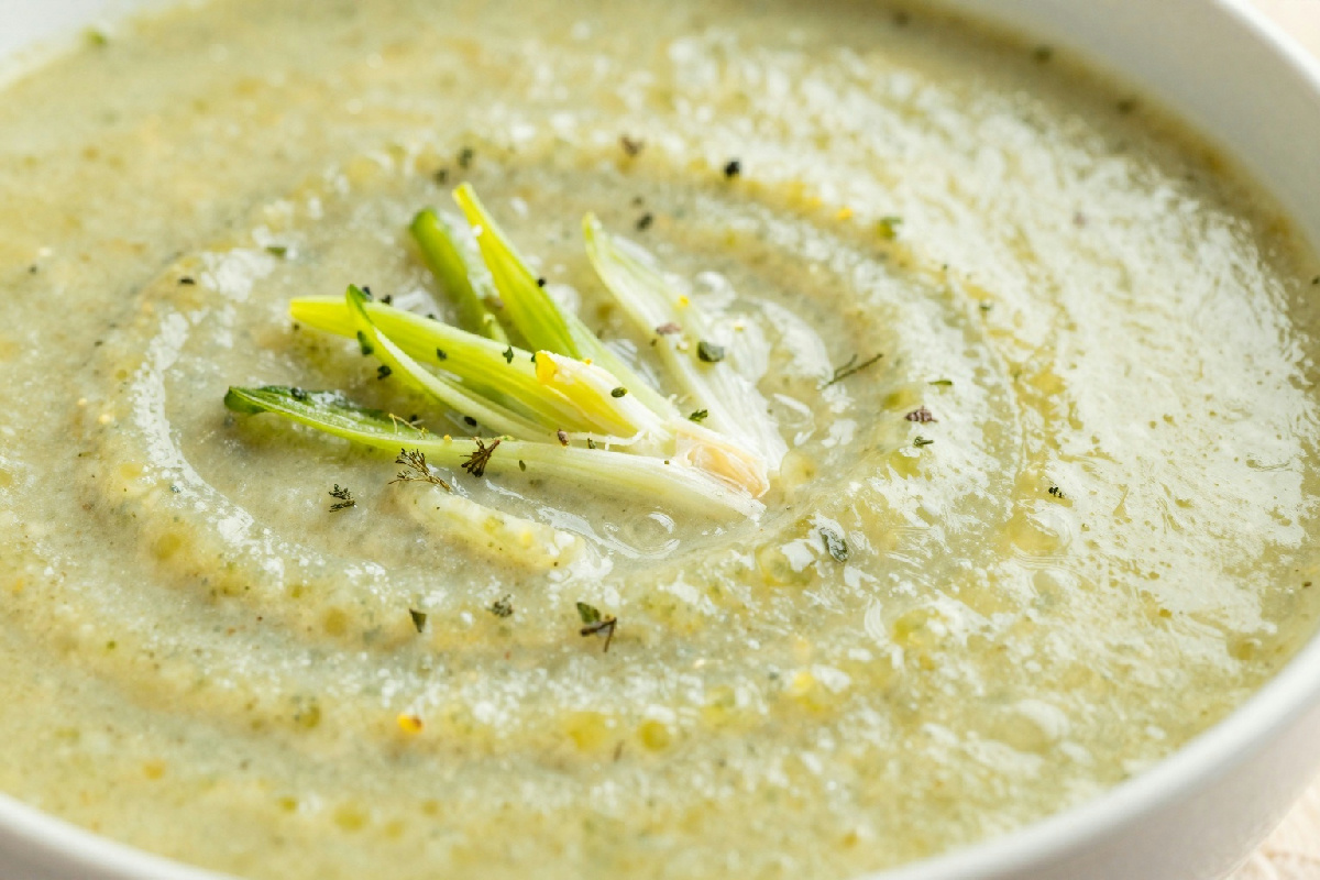 Crema di finocchi: la ricetta detox che rende ogni pasto un'esperienza salutare e gustosa